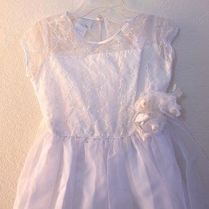 First Communion Dress Girls Size 10 long length, short sleeves, w veil included